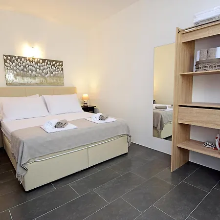 Molo Lozna-1 By Interhome *